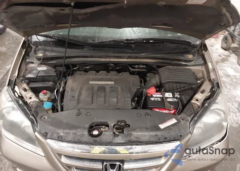 2005 Honda Odyssey Touring from USA, damaged, VIN 5FNRL388X5B011090